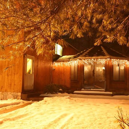 Nootka Lodge Woodsville Exterior foto
