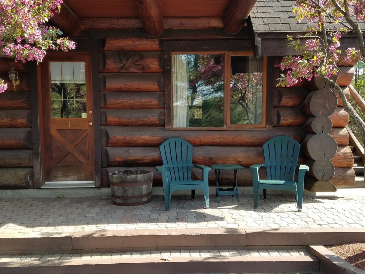 Nootka Lodge Woodsville Exterior foto